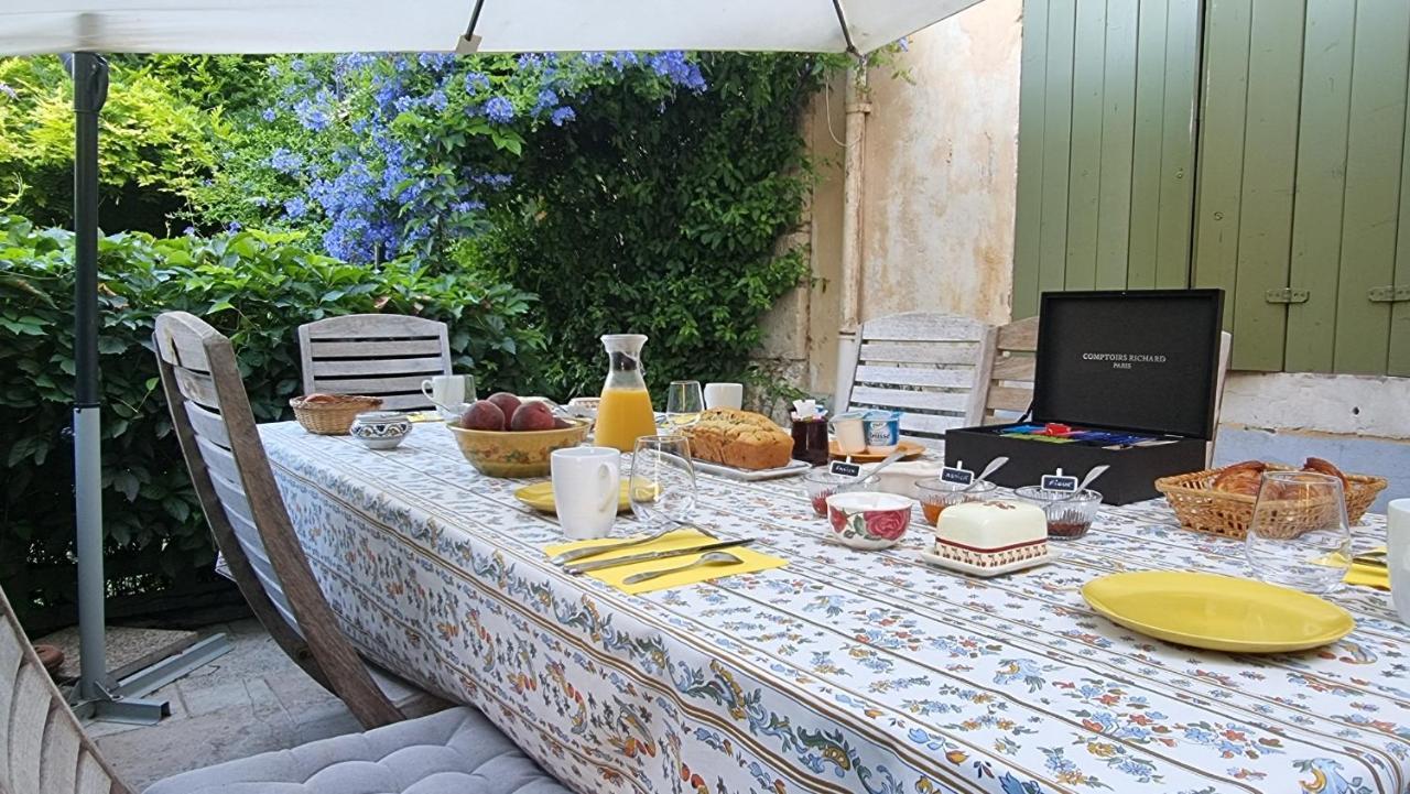 Bed and Breakfast Les Tournesols à Mallemort Extérieur photo