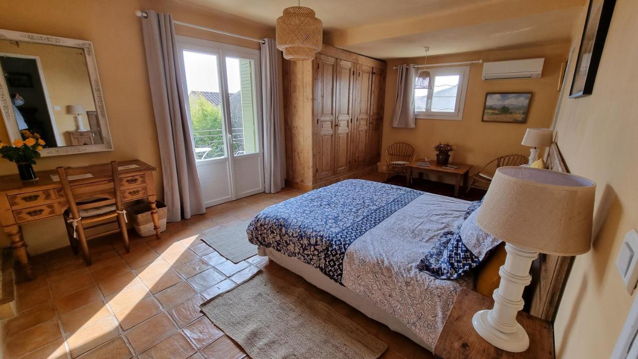 Bed and Breakfast Les Tournesols à Mallemort Extérieur photo