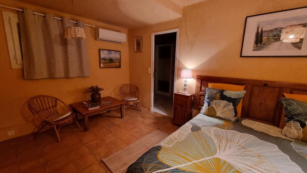 Bed and Breakfast Les Tournesols à Mallemort Extérieur photo