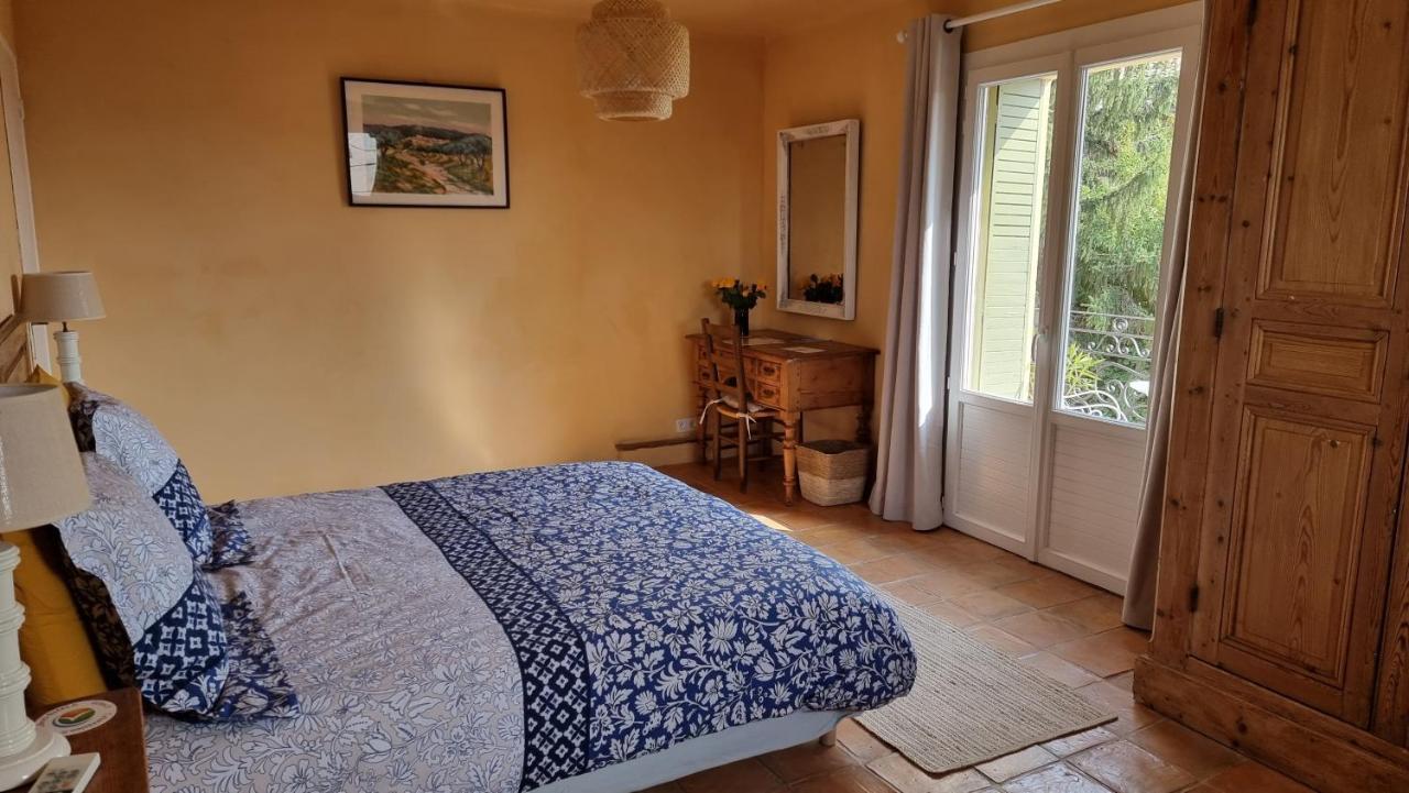 Bed and Breakfast Les Tournesols à Mallemort Extérieur photo