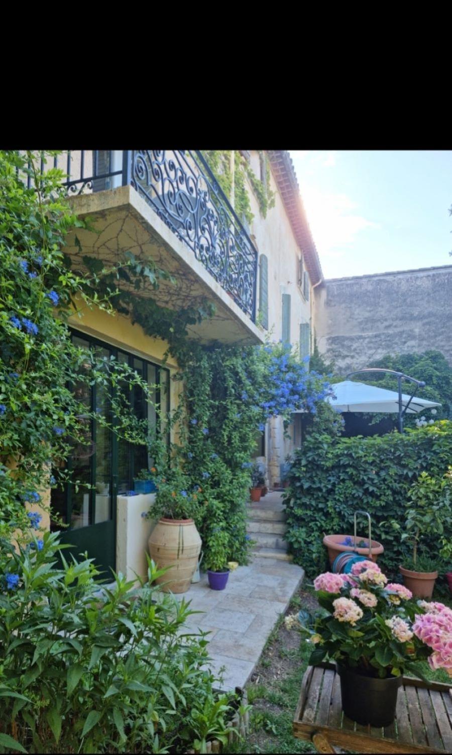 Bed and Breakfast Les Tournesols à Mallemort Extérieur photo